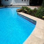 Aménagement paysager autour de la piscine